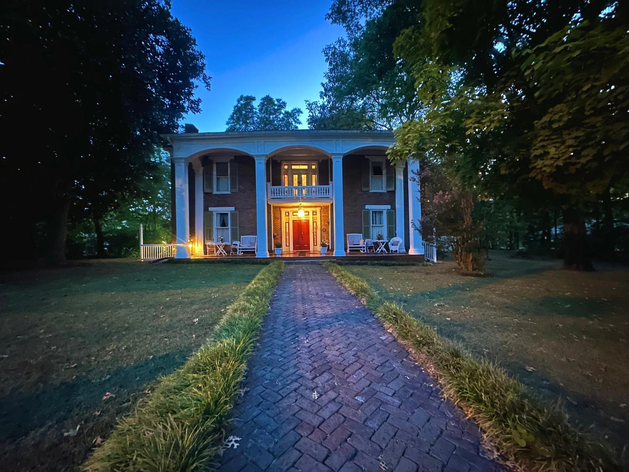 Belmont Inn Shelbyville Exterior photo